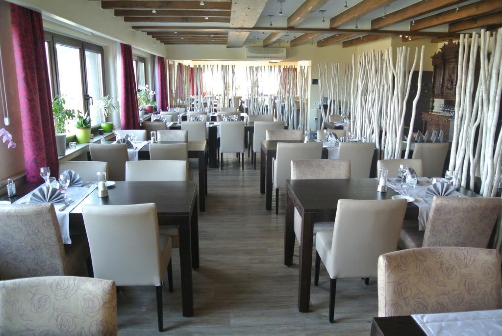 בורשייד Hotel Saint Fiacre מראה חיצוני תמונה