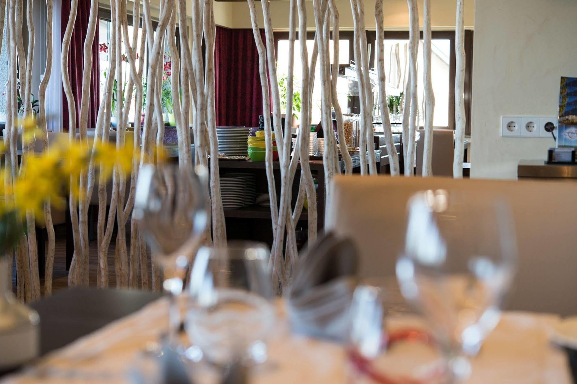 בורשייד Hotel Saint Fiacre מראה חיצוני תמונה