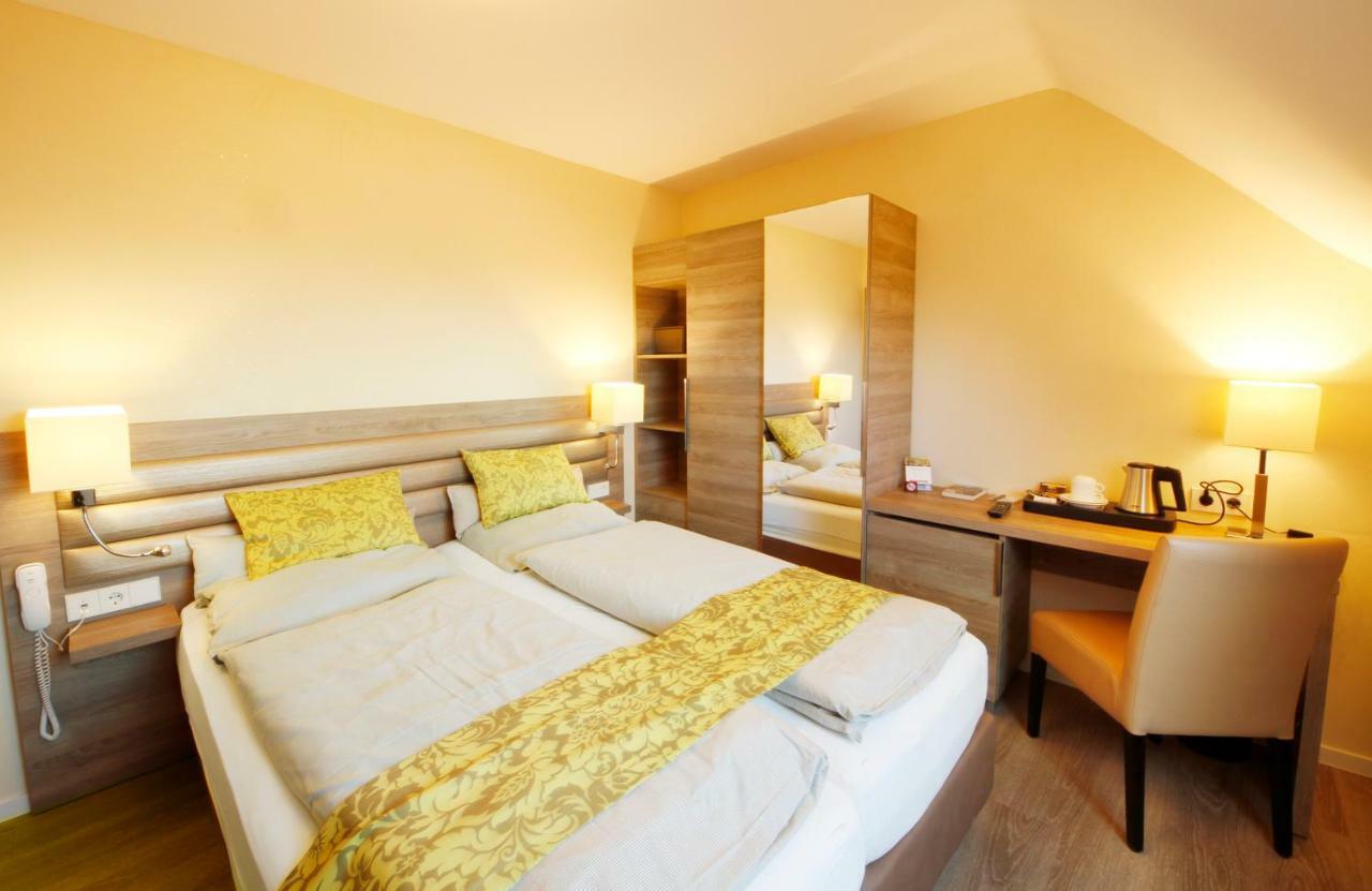 בורשייד Hotel Saint Fiacre מראה חיצוני תמונה