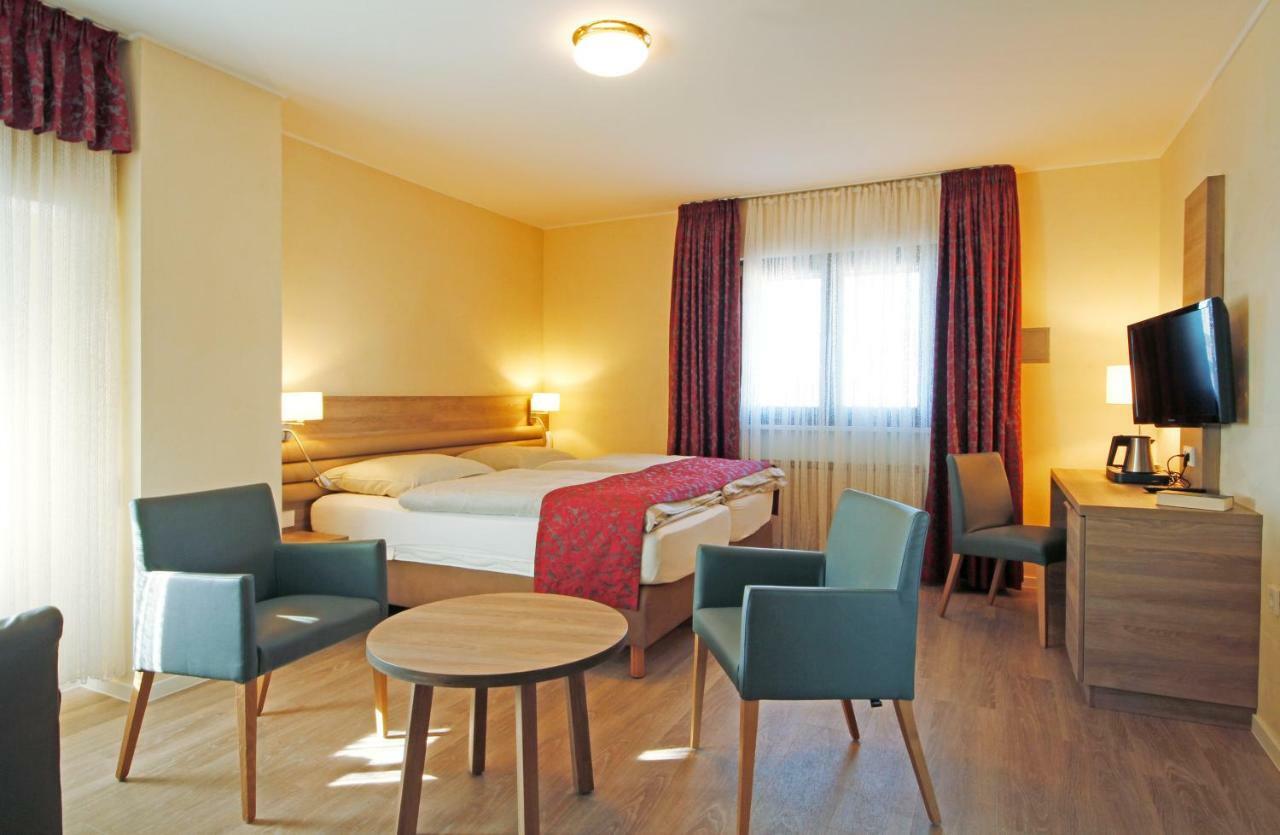 בורשייד Hotel Saint Fiacre מראה חיצוני תמונה