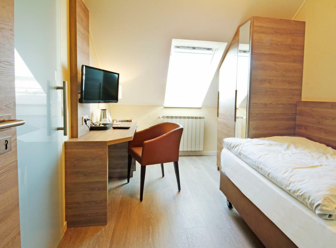 בורשייד Hotel Saint Fiacre מראה חיצוני תמונה