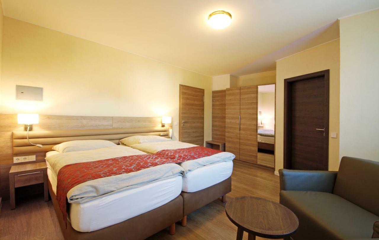 בורשייד Hotel Saint Fiacre מראה חיצוני תמונה
